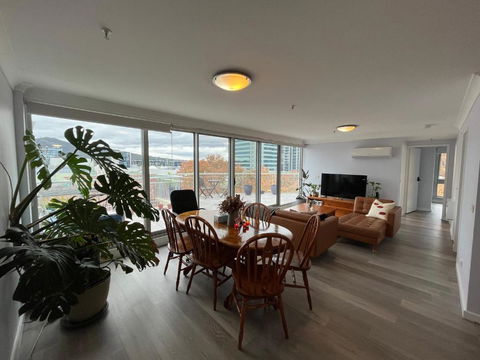 Private Room With Ensuite In The CBD - Accommodation Ballina 0