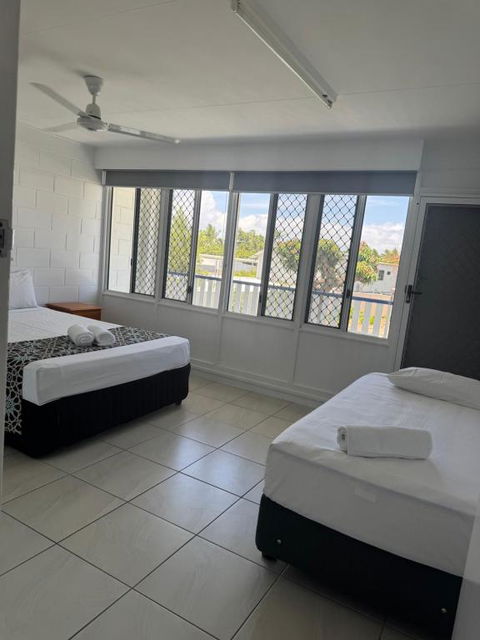 QCWA K P Units - Accommodation Ballina 2