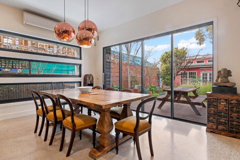 Quaint 4-Bed With Backyard 5-Min To The Beach - Accommodation Ballina 3