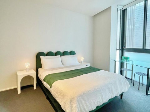 RARE Luxury Waterfront Living - Accommodation Ballina 2