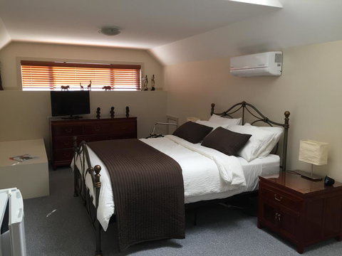 Atina Rocks Country Homestead - Accommodation Ballina 0