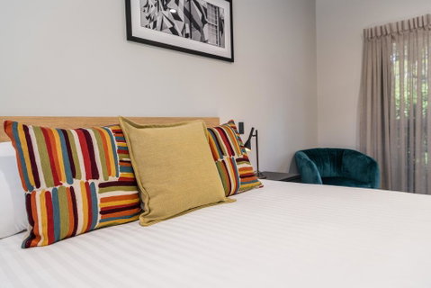 AVENUE MOTEL APARTMENTS - Accommodation Ballina 0