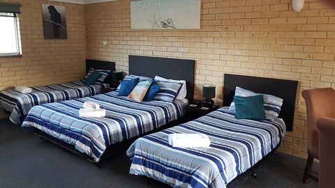 Avlon Gardens Motel - Accommodation Ballina 0