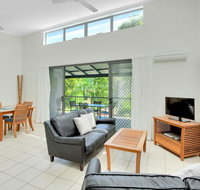 Baden 46 - Rainbow Shores Walk To Beach Top Floor Air conditioned Unit Pools - Accommodation Ballina