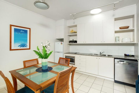 Baden 51 - Rainbow Shores, Air Conditioned, Walk To Beach, Swimming Pools - Accommodation Ballina 1