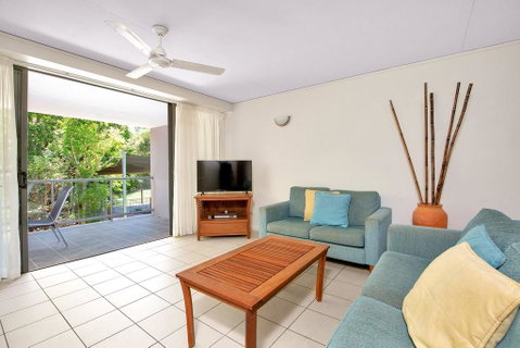 Baden 62 - Rainbow Shores, Beach Escape, Air Con, Pool, All Beds Made - Accommodation Ballina 1