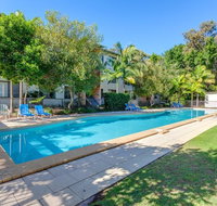 Baden 90 - Rainbow Shores Resort Unit Pools Tennis Court Walk To Beach - Accommodation Ballina