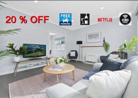 BALLARAT CLOSE 2 CBD + HOSPITAL+3BR HOME+NETFLIX + WiFi + Gift - Accommodation Ballina 0