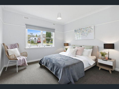 BALLARAT CLOSE 2 CBD + HOSPITAL+3BR HOME+NETFLIX + WiFi + Gift - Accommodation Ballina 2