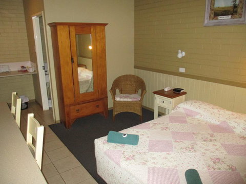 Barcaldine Country Motor Inn - Accommodation Ballina 1