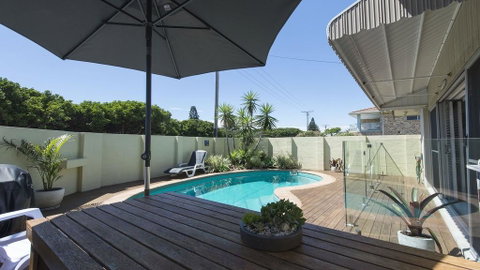 Barefoot In Lennox- WiFi - Foxtel - Pool - Accommodation Ballina 1