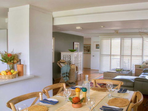 Barefoot' 7/44 Marine Drive - Fabulous Fingal Bay - Accommodation Ballina 1