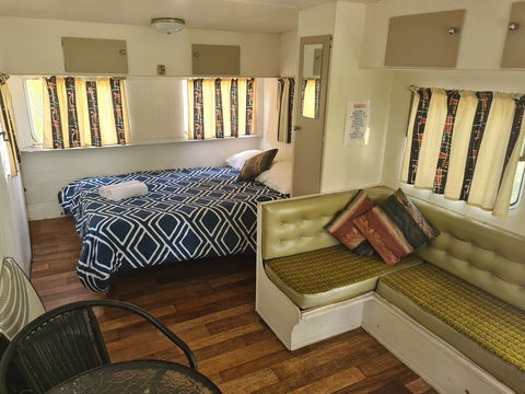 Bateman Bay Holiday Park & Batemans Bay YHA - Accommodation Ballina 0