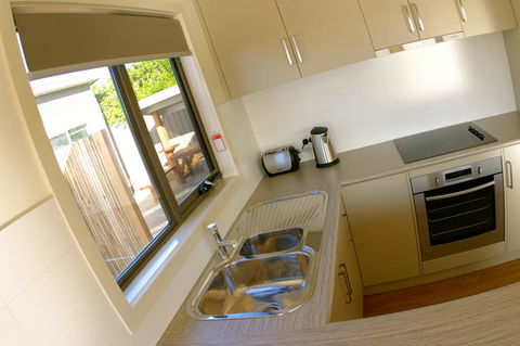 Bay Of Islands Apartments - Accommodation Ballina 3