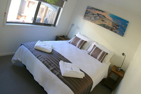 Bay Of Islands Apartments - Accommodation Ballina 2