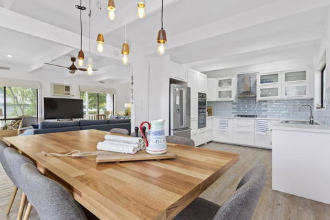 BAYSHORE - DROMANA - Accommodation Ballina 1