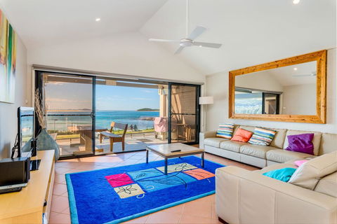 Beach Duplex 72b Marine Dr - Fingal Bay - Accommodation Ballina 2