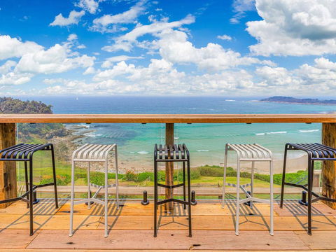 Beach Shack On Main Yamba Magnificent Views Photos Available Shortly Free WiFi - Accommodation Ballina 0