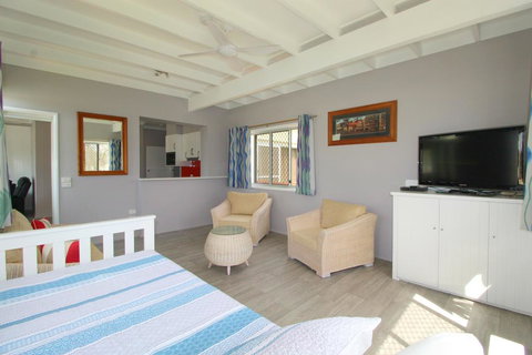 Beachfront 6, 25 Willow Street - Accommodation Ballina 2