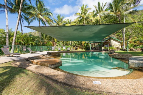 Beachfront Hamilton Island - Accommodation Ballina 1