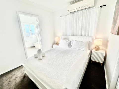 Renovated Queenslander - Upstairs 2km To Stadium - Accommodation Ballina 2