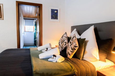 Reillys Wines Heritage Cottages - Accommodation Ballina 3