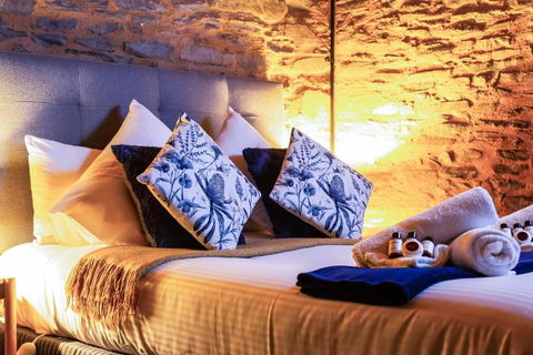 Reillys Wines Heritage Cottages - Accommodation Ballina 0