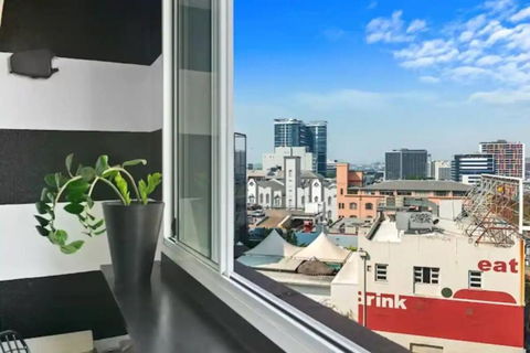 Retro Chic Vibes, Tropical Pool & Prime Location - Accommodation Ballina 2