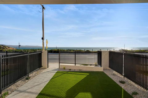 RIVA 202Espy - Brand New Luxury Beachfront - Sleeps 8 - Accommodation Ballina 1