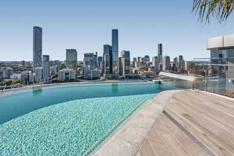 River-View Unit With Rooftop Pool Near Museums - Accommodation Ballina 0