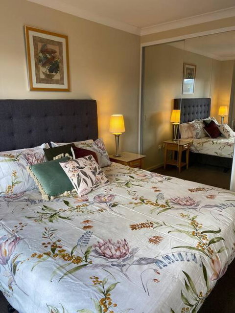 RIVERSIDE CITY VIEW PARKING NETFLIX WIFI WINE FREE - Accommodation Ballina 1