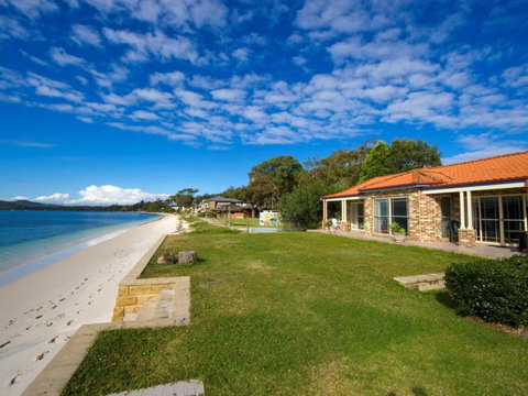 Salamander Beach Front - Accommodation Ballina 0
