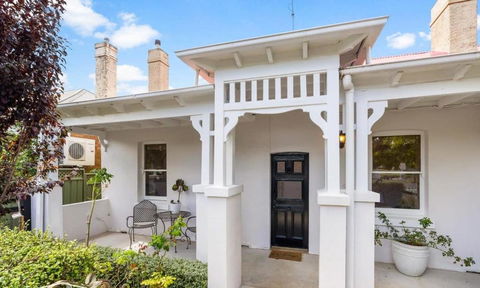 Roseland Cottage - CBD Heritage - Accommodation Ballina 0