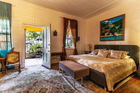 Robbie Burns Hotel Wyndham - Accommodation Ballina 0