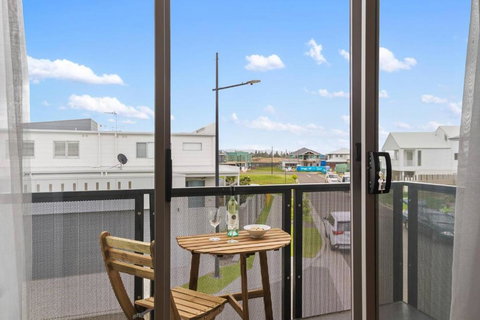 Rockpool Escape - A Coastal Refresh Near The Marina - Accommodation Ballina 2