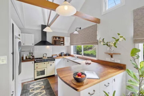 Romantic Lakeview Cottage - Accommodation Ballina 2