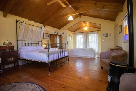 Rose Petal Cottage - Accommodation Ballina 0