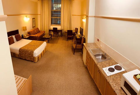 Royal Albert Hotel - Accommodation Ballina 1