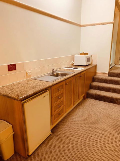 Royal Albert Hotel - Accommodation Ballina 3