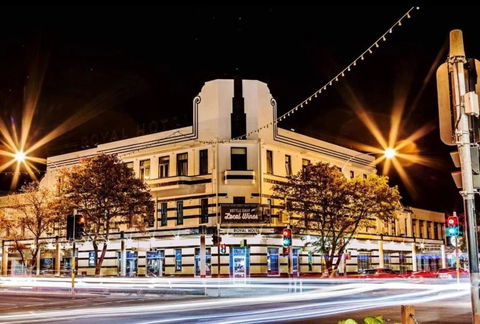 Royal Hotel Orange - Accommodation Ballina 0