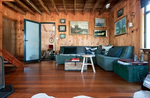Rustic Barn By The Bay - Accommodation Ballina 1