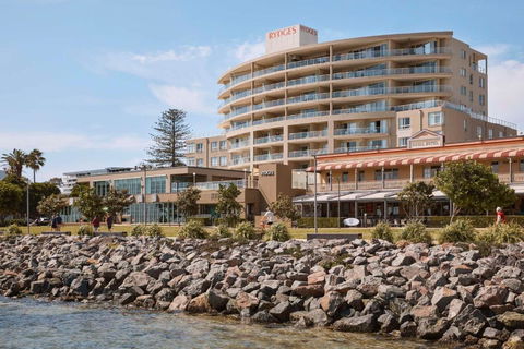 Rydges Hotel Port Macquarie - Accommodation Ballina 2