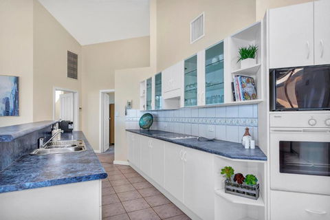 Sail Away - Aldinga Beach - C21 SouthCoast Holidays - Accommodation Ballina 2