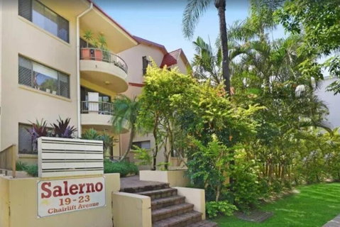 Salerno - Hosted By Burleigh Letting - Accommodation Ballina 1