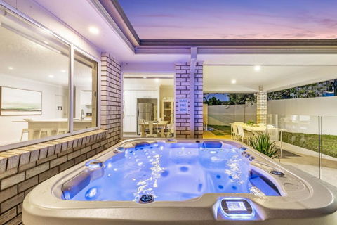 Salty Pause At Bondi House - With Spa And Pet Friendly! - Accommodation Ballina 1