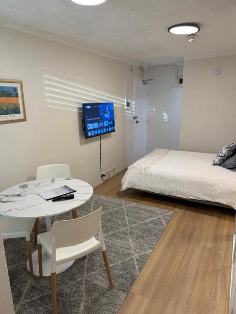 Sam The Central Studio - Accommodation Ballina 1