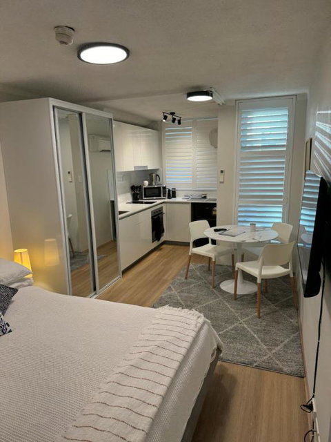 Sam The Central Studio - Accommodation Ballina 0