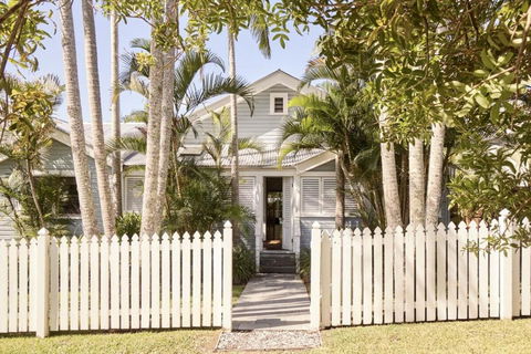Sanctuary Spaces - Kia Ora Byron - Accommodation Ballina 1