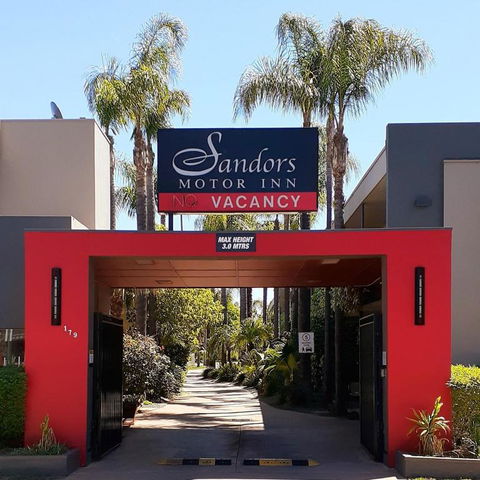 Sandors Motor Inn - Accommodation Ballina 0