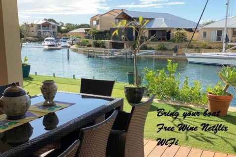 Sandpiper Island Tranquil Waterfront Views & Jetty - Accommodation Ballina 0